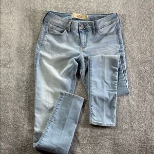 Hollister Women’s/Girl’s Super Skinny Light Wash Jeans Sz3R W26/L31